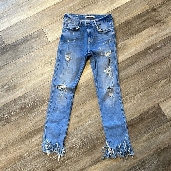 ZARA TRAFALUO | Denim Distressed High Rise Skinny Jeans with Fringe Hem - Picture 2 of 9